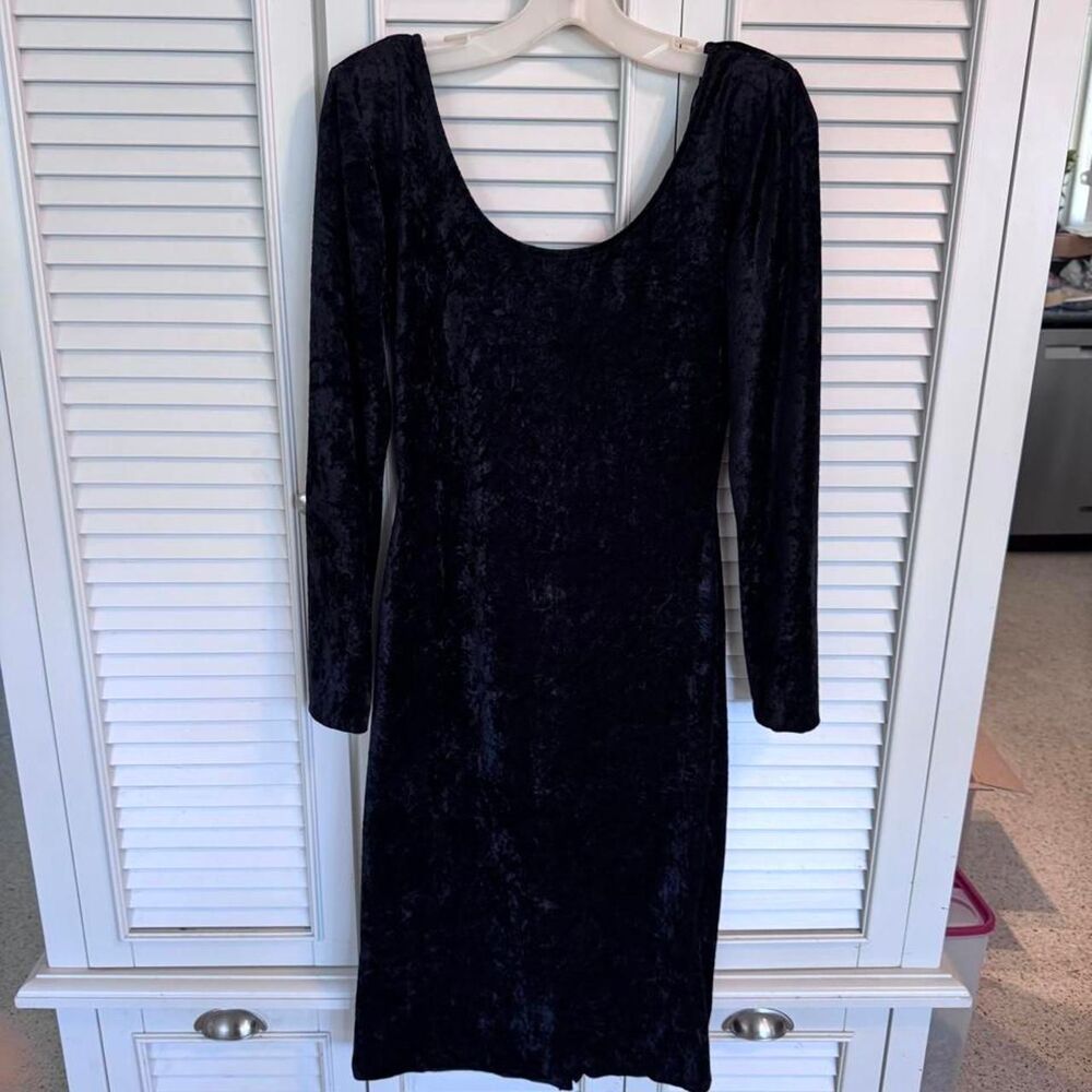 All-that-jazz Women's Black velvet dress